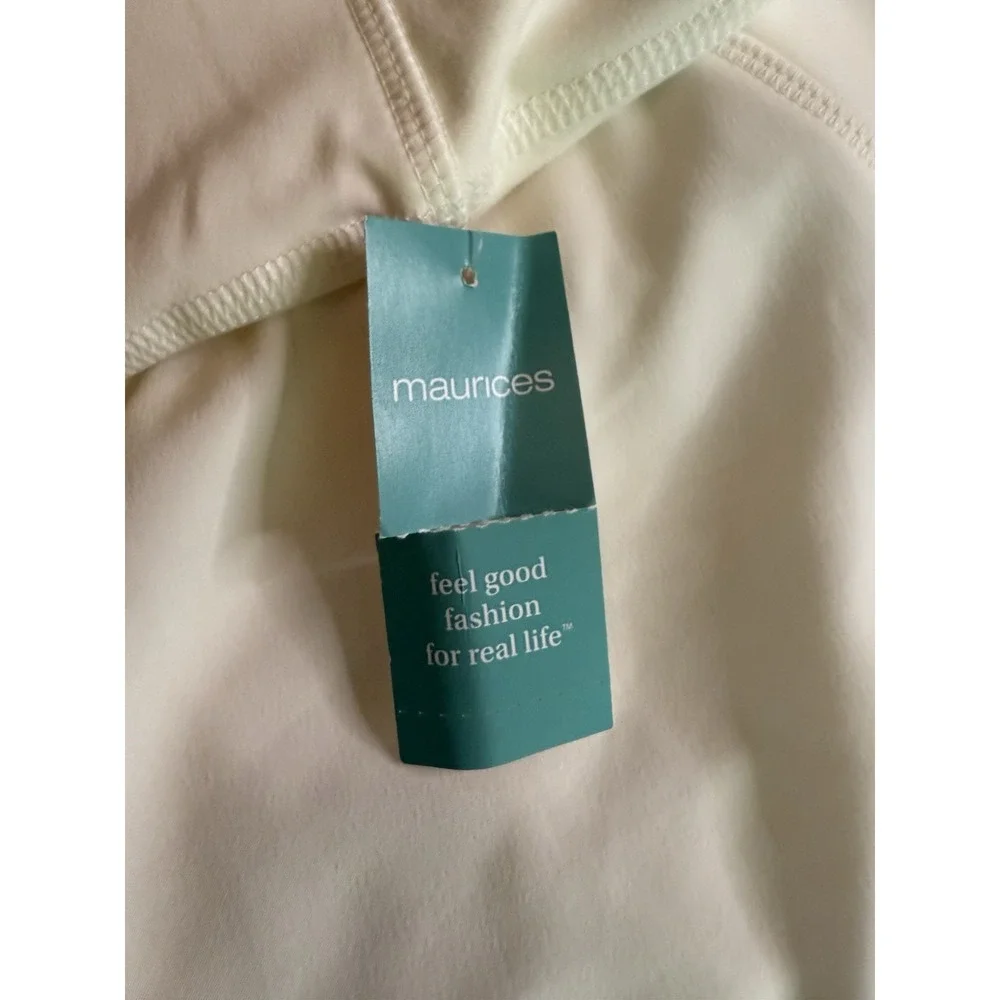 Maurice's High Rise Tennis Skort‎ Size L New with tags Ivory, off white